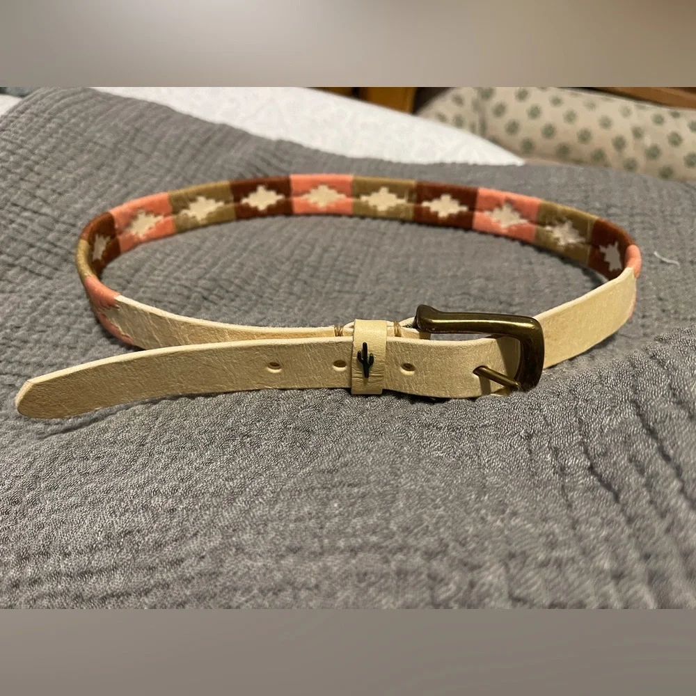 Cardon Belt in excellent used condition pinks, taupes, browns